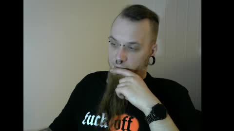 Snapshot of nezvers chatting on 03/09/25, 03:49 YouPick online show from 03/09/25, 03:49