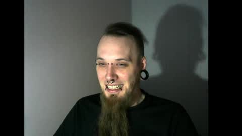 Snapshot of nezvers chatting on 03/11/25, 03:59 YouPick online show from 03/11/25, 03:59