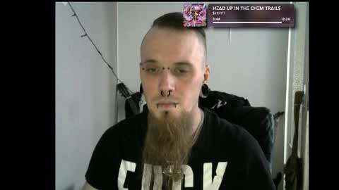 Snapshot of nezvers chatting on 02/14/26, 01:41 YouPick online show from 02/14/26, 01:41