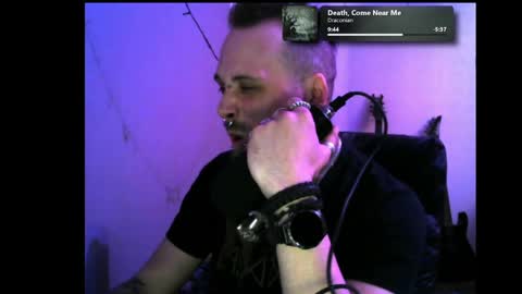 Snapshot of nezvers chatting on 04/04/26, 11:02 YouPick online show from 04/04/26, 11:02