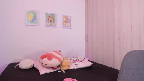  Nia  online show from 02/28/26, 04:30