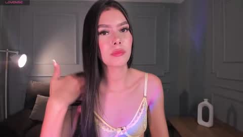 Call me Nia  online show from 03/06/25, 10:15