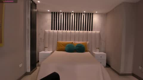 Call me Nia  online show from 10/04/25, 06:06