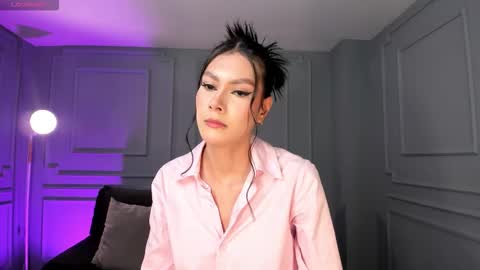 Call me Nia  online show from 11/26/25, 07:04