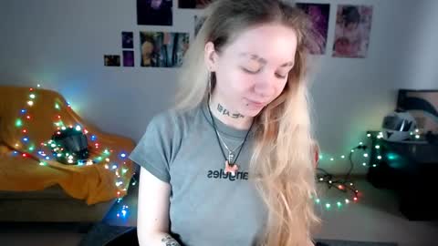 nica_kawaii online show from 04/03/26, 08:01