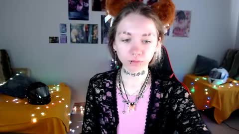 Snapshot of nica_kawaii chatting on 05/20/26, 12:11 nica_kawaii online show from 05/20/26, 12:11