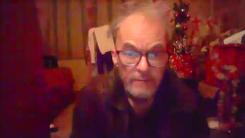 Snapshot of nice6body chatting on 12/17/24, 02:23 nice6body online show from 12/17/24, 02:23