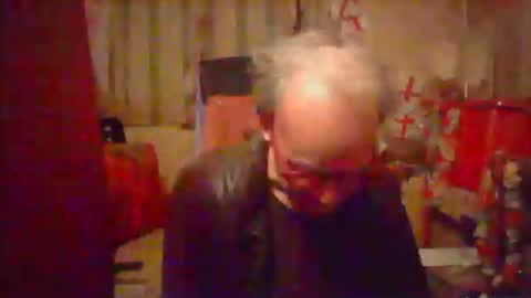 Snapshot of nice6body chatting on 10/10/25, 01:15 nice6body online show from 10/10/25, 01:15