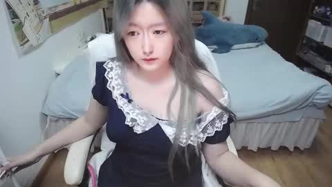 Belle online show from 12/03/25, 02:37