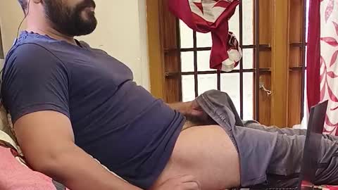 Robin online show from 02/12/26, 09:37