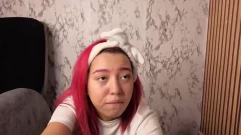 Michell  online show from 11/30/25, 04:49