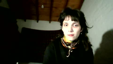 Snapshot of nicecouple9399 chatting on 06/20/26, 09:34 nicecouple9399 online show from 06/20/26, 09:34