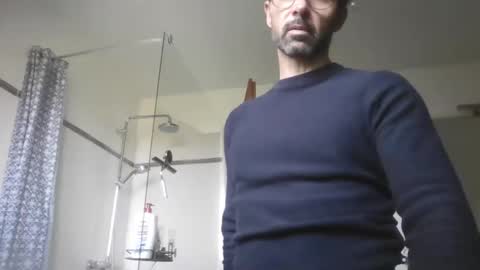 Snapshot of nicefrenchguy79 chatting on 11/05/25, 09:20 nicefrenchguy79 online show from 11/05/25, 09:20