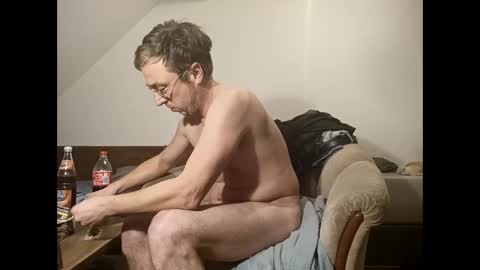 nicefuck0077 online show from 12/09/24, 11:34