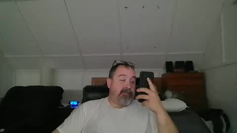 niceguy7208 online show from 12/16/25, 03:55