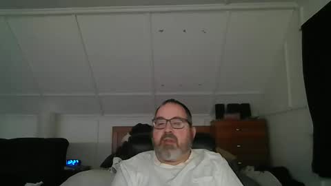 niceguy7208 online show from 03/17/26, 04:28