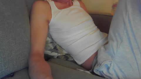 Snapshot of niceguyandrew chatting on 03/09/25, 10:52 Andrew online show from 03/09/25, 10:52