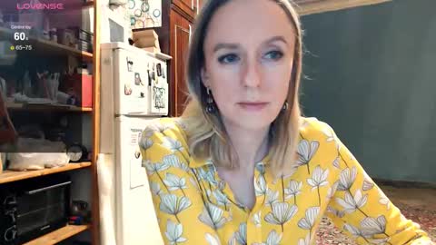 Kathrine online show from 11/12/25, 08:08