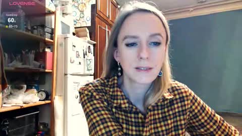 Kathrine online show from 11/14/25, 09:02