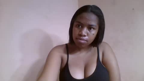 Snapshot of nicelly01 chatting on 06/14/26, 03:19 nicelly01 online show from 06/14/26, 03:19