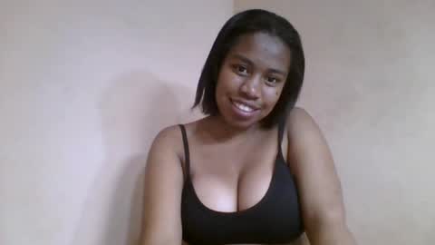 Snapshot of nicelly01 chatting on 06/14/26, 03:25 nicelly01 online show from 06/14/26, 03:25