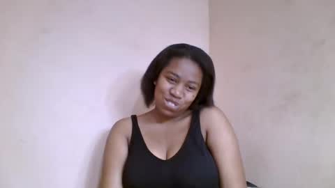 Snapshot of nicelly01 chatting on 06/27/26, 02:12 nicelly01 online show from 06/27/26, 02:12