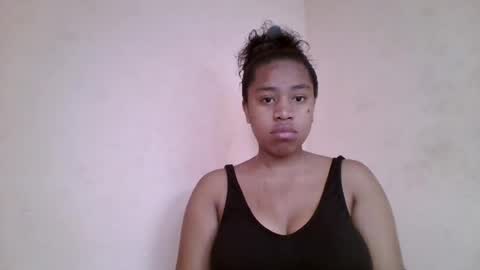 Snapshot of nicelly01 chatting on 06/28/26, 11:49 nicelly01 online show from 06/28/26, 11:49