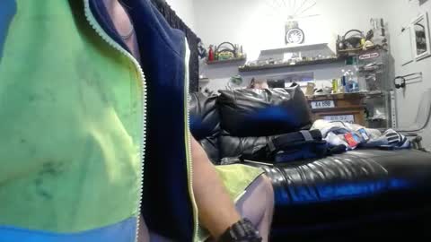 Snapshot of niceonebrov chatting on 02/24/26, 02:04 niceonebrov online show from 02/24/26, 02:04