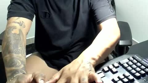 Camila And Steeven online show from 11/14/25, 02:32