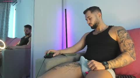 Snapshot of nicholassx chatting on 05/23/26, 02:43 Nicholassx online show from 05/23/26, 02:43