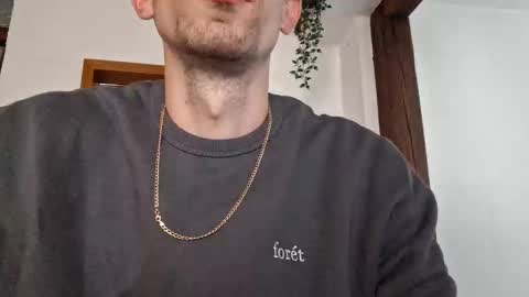 nick194207 online show from 11/04/25, 03:22