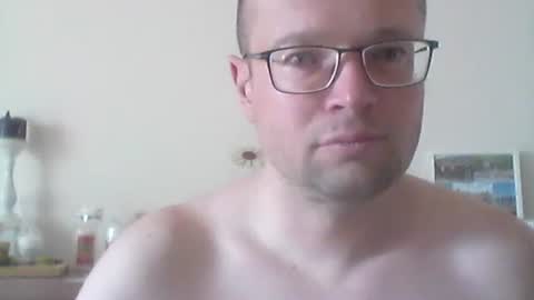 nick1990b online show from 04/15/26, 01:18