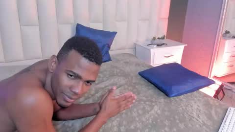 Snapshot of nick_collins20 chatting on 02/28/25, 08:42 Nick online show from 02/28/25, 08:42