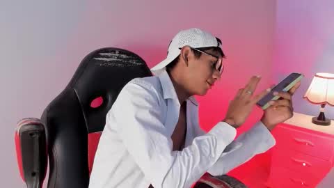 Snapshot of nick_collins20 chatting on 09/23/25, 08:01 Nick online show from 09/23/25, 08:01