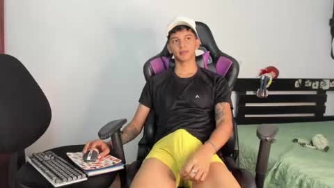 Snapshot of nick_greey chatting on 07/02/26, 10:27 Frank online show from 07/02/26, 10:27