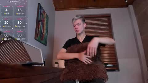 Nick  online show from 11/03/25, 12:28