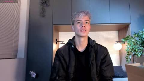 Nick  online show from 12/18/25, 12:00