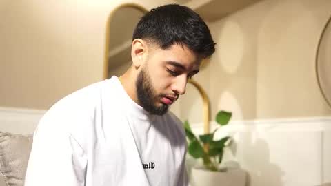 Jhohan online show from 11/18/25, 12:20