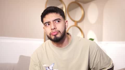 Jhohan online show from 11/21/25, 12:15