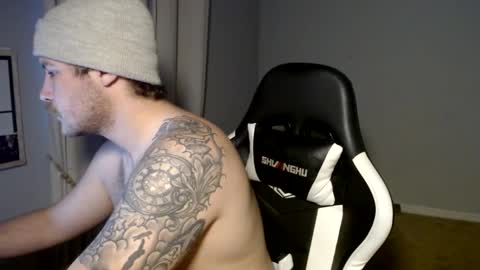 Snapshot of nickandmeg chatting on 01/02/25, 10:11 Cakedcouple OF - Yourtattedcutie qurlynfit online show from 01/02/25, 10:11