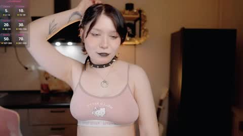 nickari_x online show from 05/15/26, 05:47