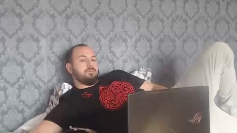 Snapshot of nickolas22 chatting on 03/05/25, 07:27 Julian online show from 03/05/25, 07:27