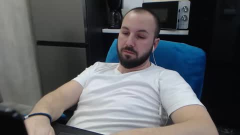 Julian online show from 02/03/26, 10:59