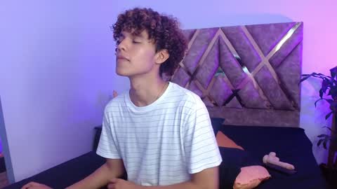 Nickolas Muoz online show from 02/02/25, 07:25
