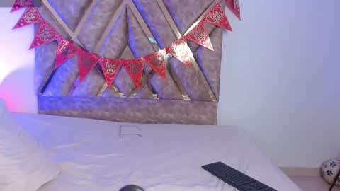 Nickolas Muoz online show from 02/17/25, 06:04