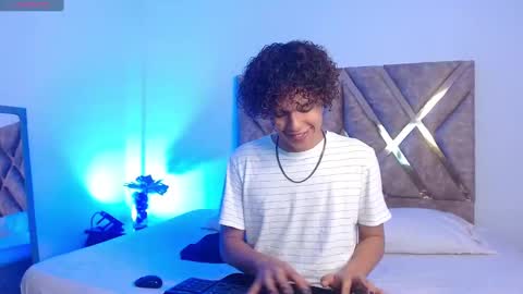 Nickolas Muoz online show from 03/05/25, 05:39