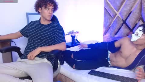 Nickolas Muoz online show from 03/09/25, 04:11
