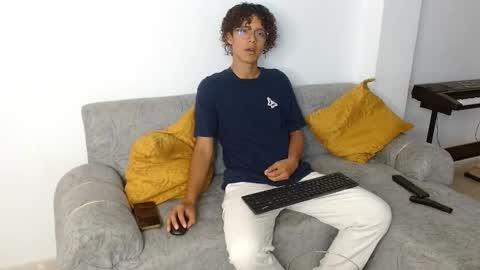 Nickolas Muoz online show from 09/18/25, 02:08