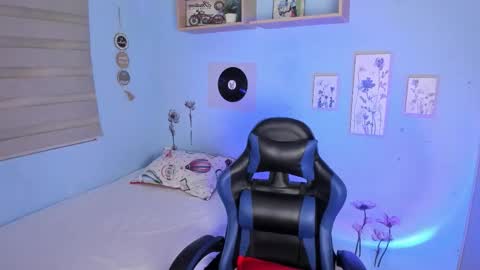 lucy online show from 01/11/26, 03:22