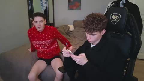 Nicki  Danny online show from 12/19/25, 05:42